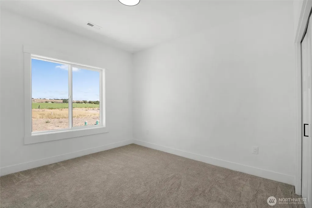 7471 Redmond Road NE Moses Lake WA 98837