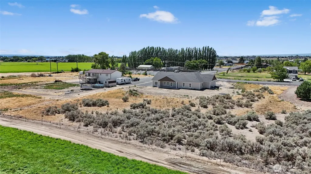 7471 Redmond Road NE Moses Lake WA 98837
