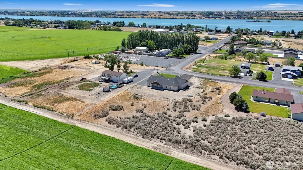 7471 Redmond Road NE Moses Lake WA 98837