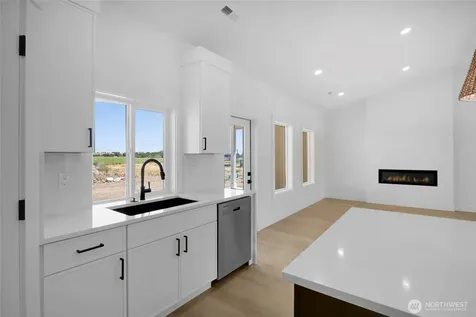 7471 Redmond Road NE Moses Lake WA 98837