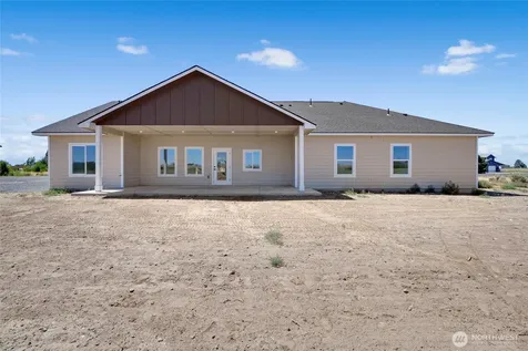 7471 Redmond Road NE Moses Lake WA 98837