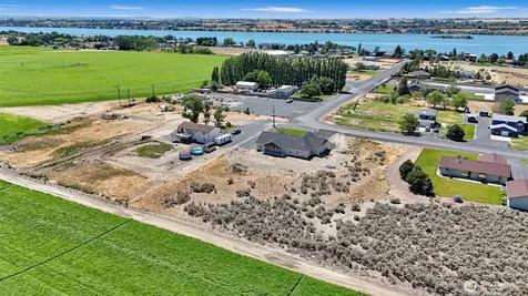 7471 Redmond Road NE Moses Lake WA 98837