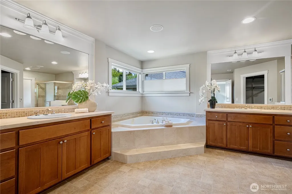 6611 Waterton Circle Mukilteo WA 98275