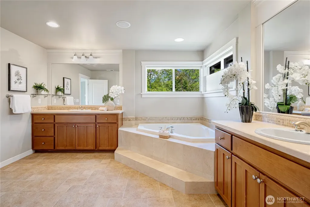 6611 Waterton Circle Mukilteo WA 98275