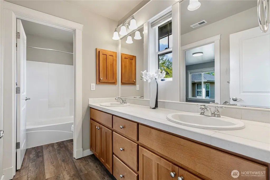 6611 Waterton Circle Mukilteo WA 98275
