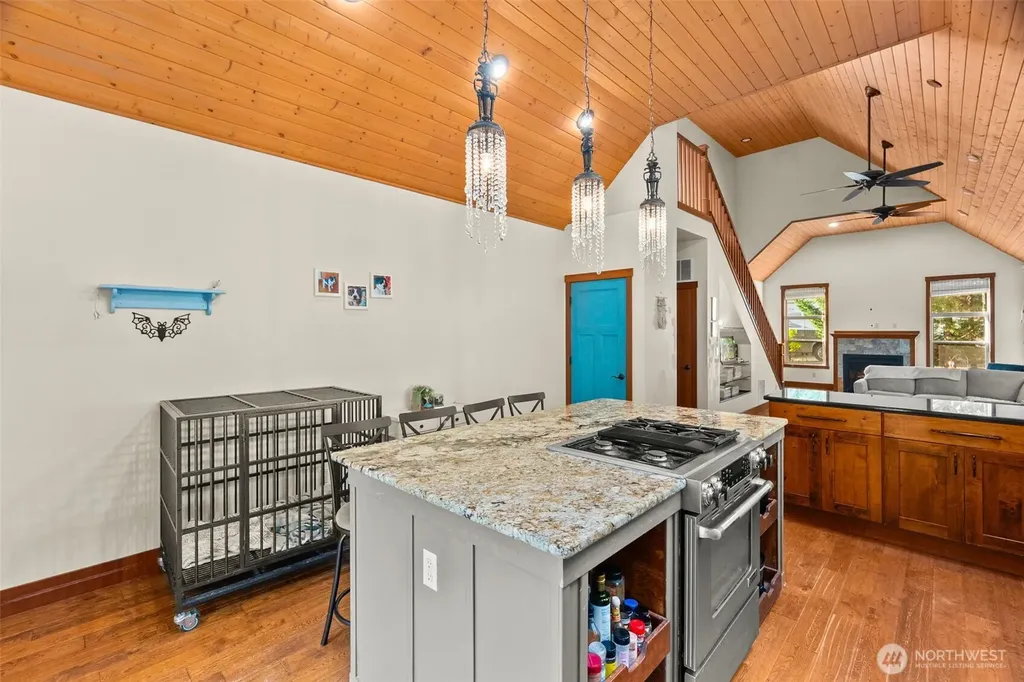 222 Oxbow Lake Lane Toledo WA 98591