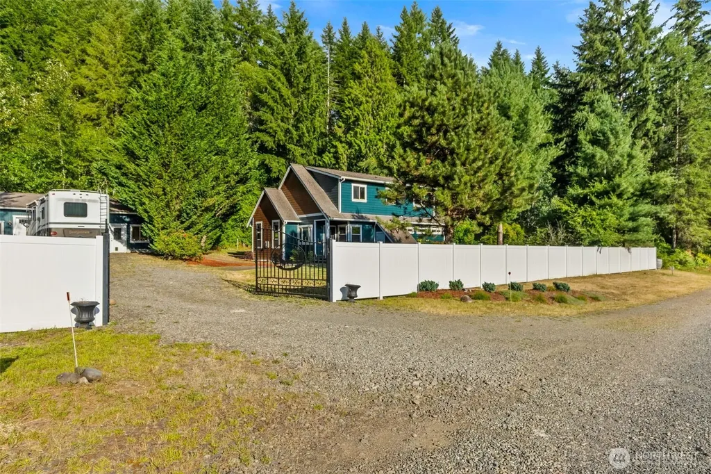 222 Oxbow Lake Lane Toledo WA 98591