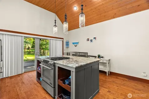 222 Oxbow Lake Lane Toledo WA 98591