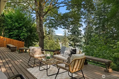 202 Fir Drive NW Gig Harbor WA 98335