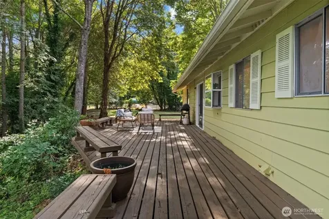 202 Fir Drive NW Gig Harbor WA 98335