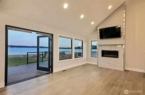 2805 N Bluff Road Greenbank WA 98253