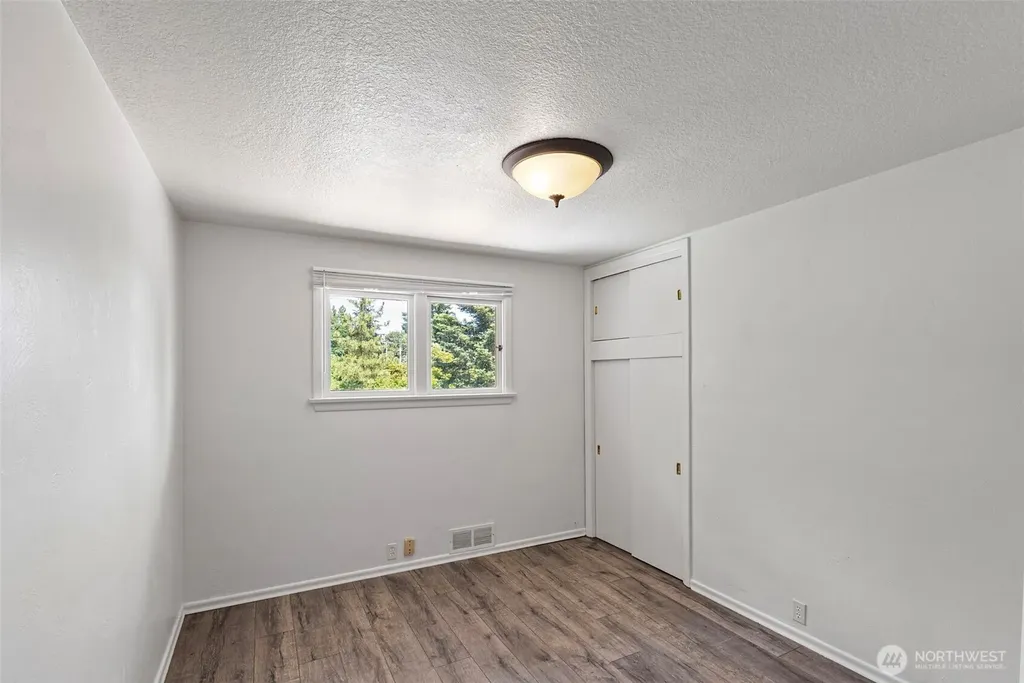 3202 Farragut Street Bremerton WA 98312