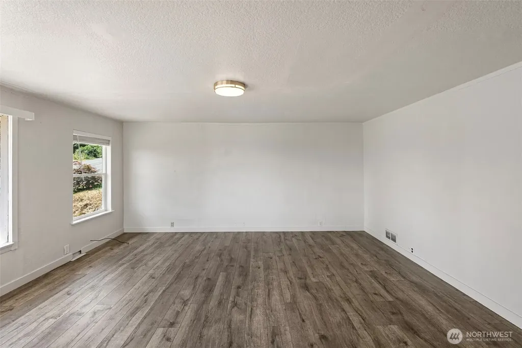 3202 Farragut Street Bremerton WA 98312