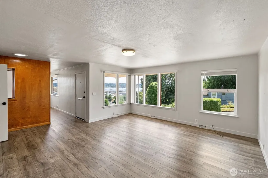 3202 Farragut Street Bremerton WA 98312