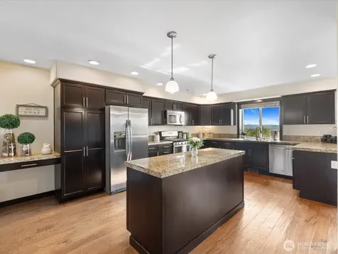 1406 72nd Avenue SE Lake Stevens WA 98258