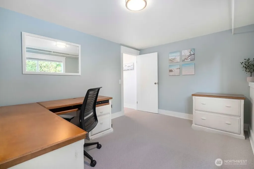 1010 Daley Street Edmonds WA 98020