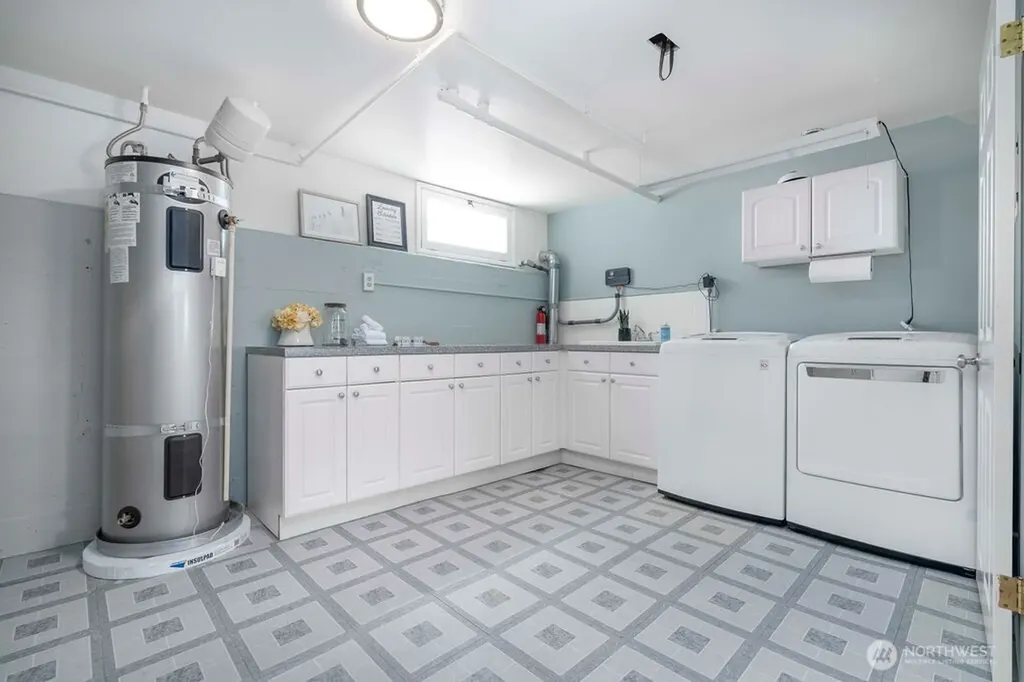 1010 Daley Street Edmonds WA 98020