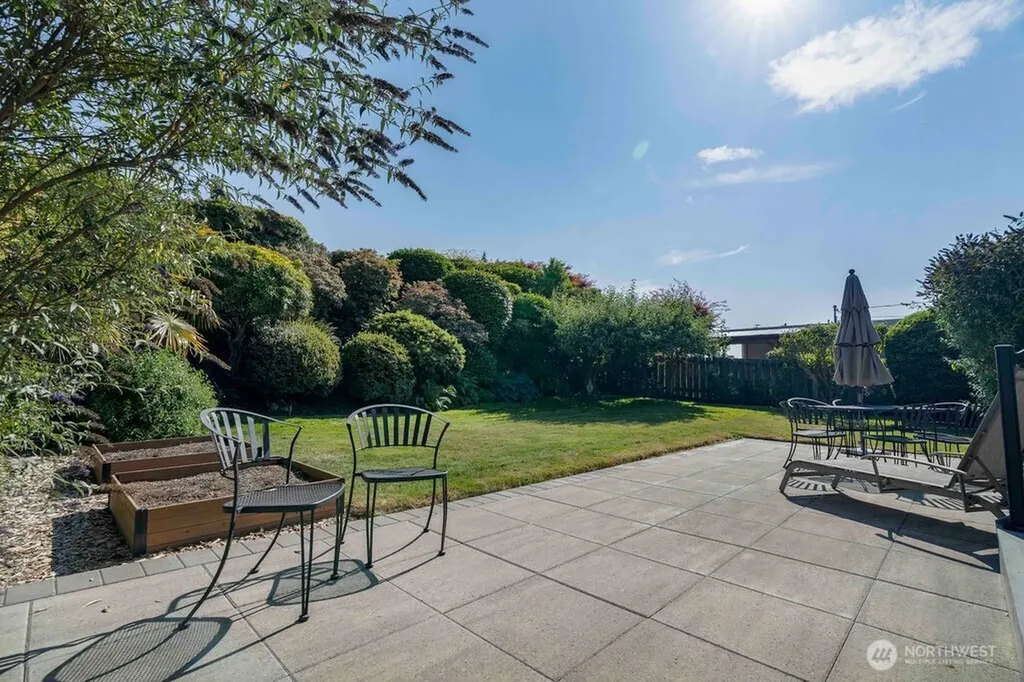 1010 Daley Street Edmonds WA 98020
