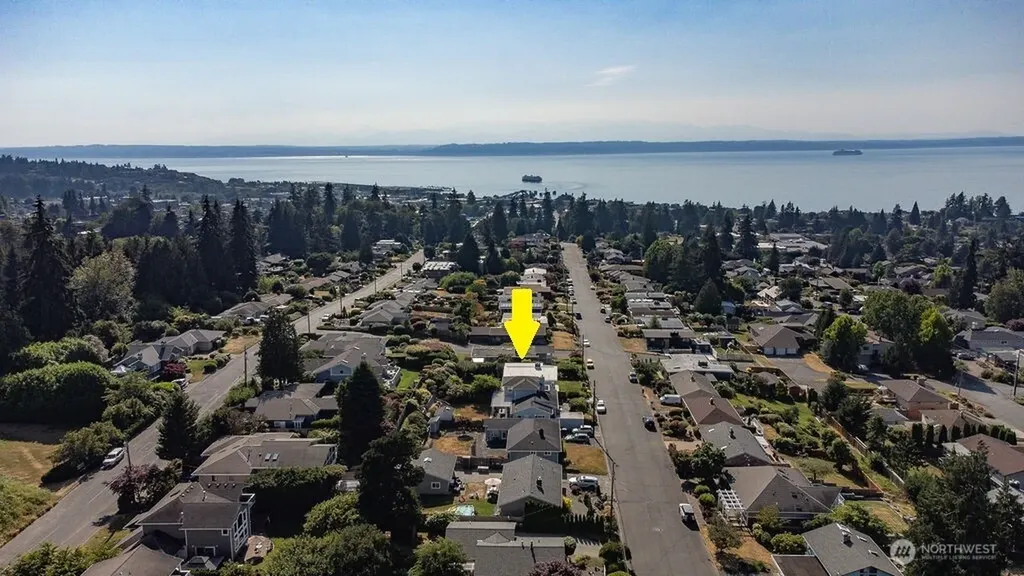 1010 Daley Street Edmonds WA 98020