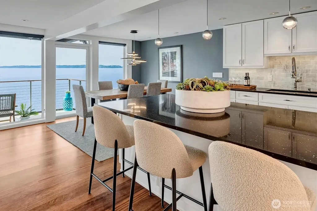 3717 Beach Drive SW Seattle WA 98116