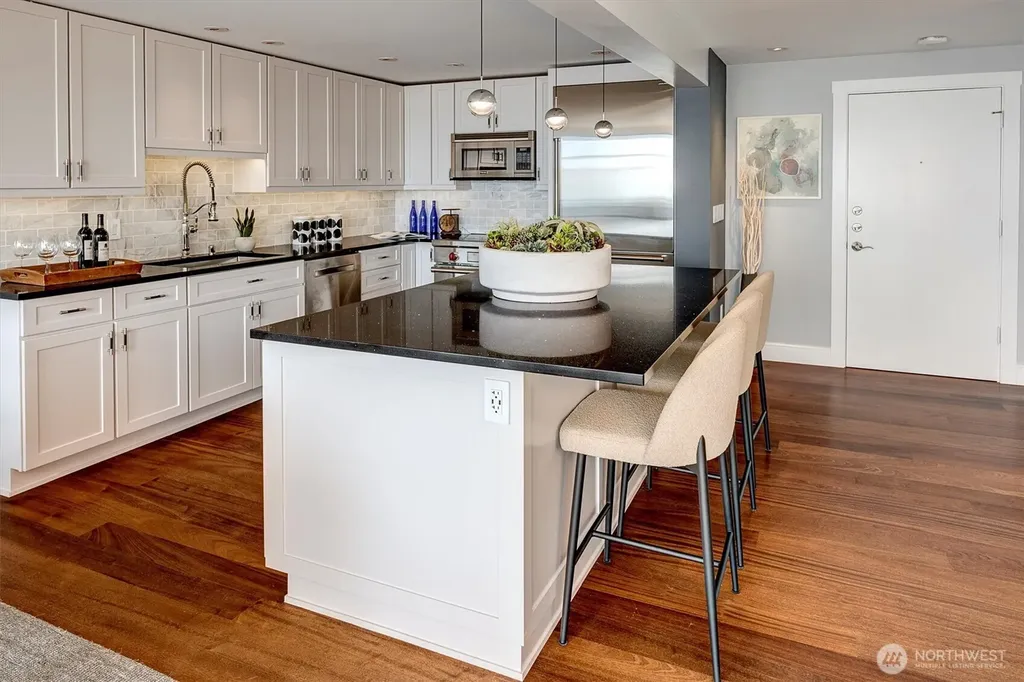 3717 Beach Drive SW Seattle WA 98116