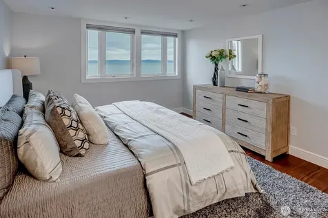 3717 Beach Drive SW Seattle WA 98116