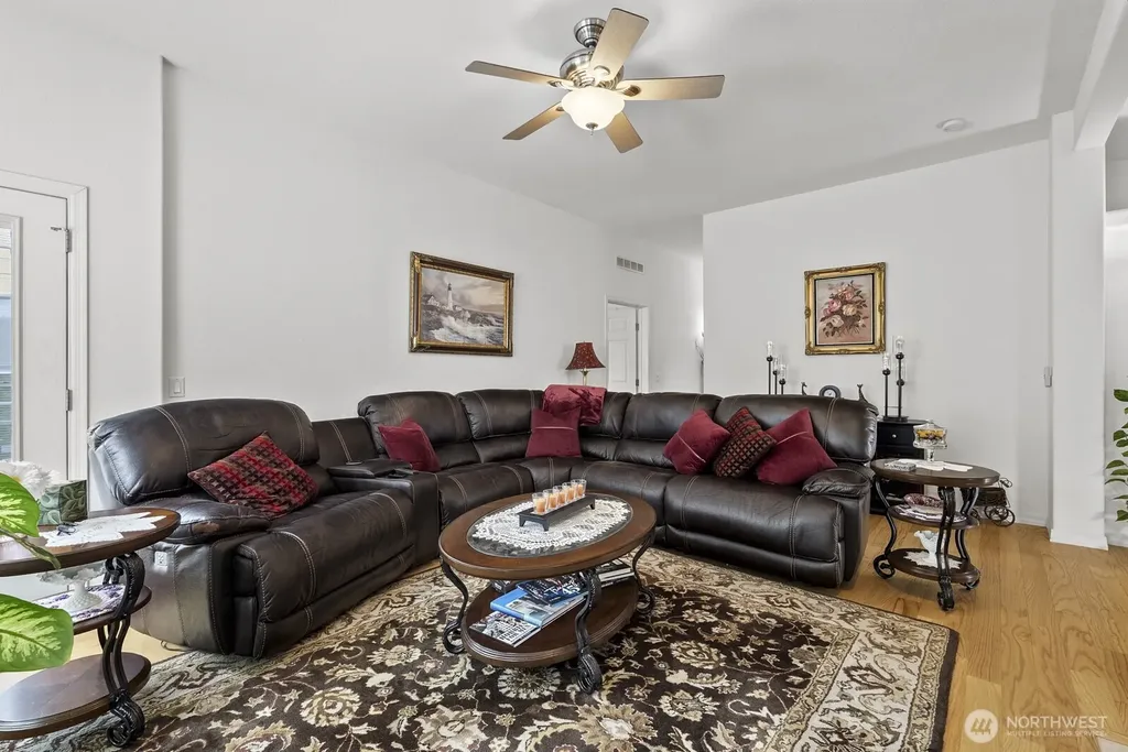 27229 217th Place SE Maple Valley WA 98038