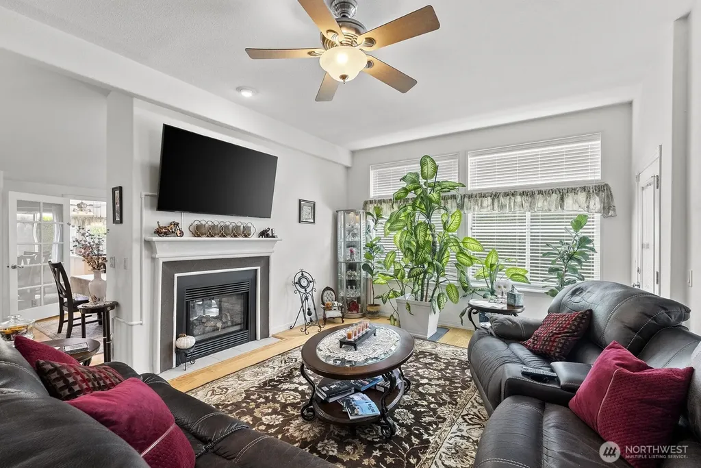 27229 217th Place SE Maple Valley WA 98038
