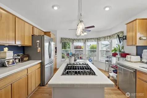 27229 217th Place SE Maple Valley WA 98038