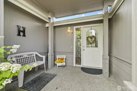 27229 217th Place SE Maple Valley WA 98038
