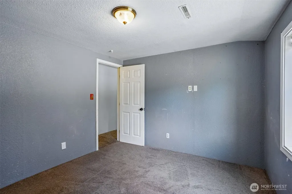2102 Abernethy Road NE Olympia WA 98516
