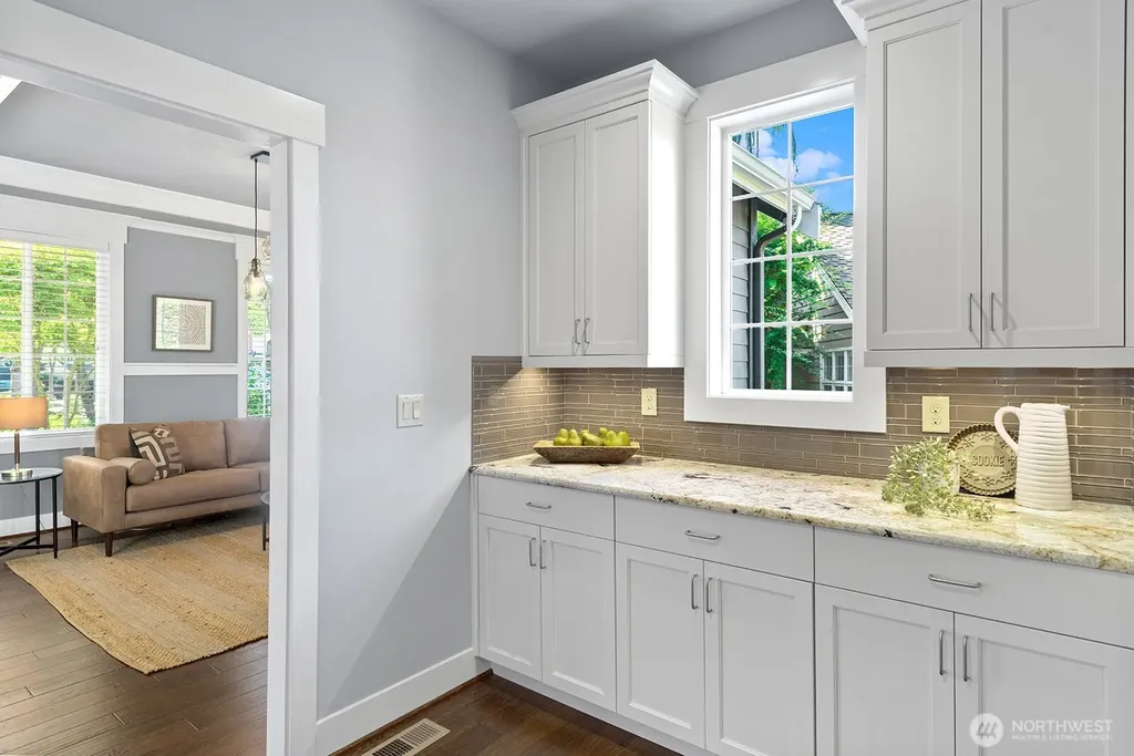 4834 118th Avenue NE Kirkland WA 98033