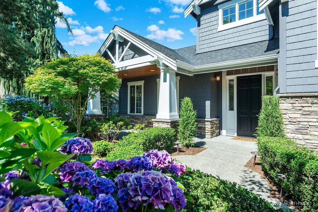 4834 118th Avenue NE Kirkland WA 98033