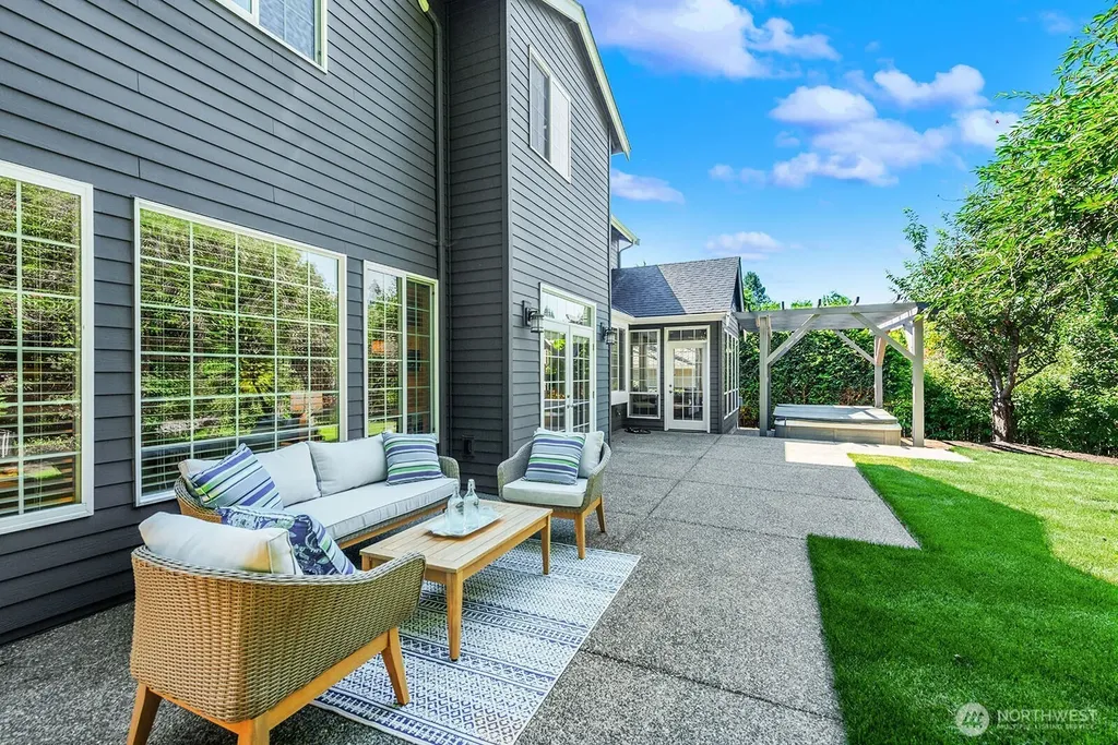 4834 118th Avenue NE Kirkland WA 98033