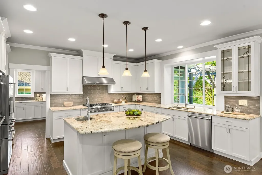 4834 118th Avenue NE Kirkland WA 98033