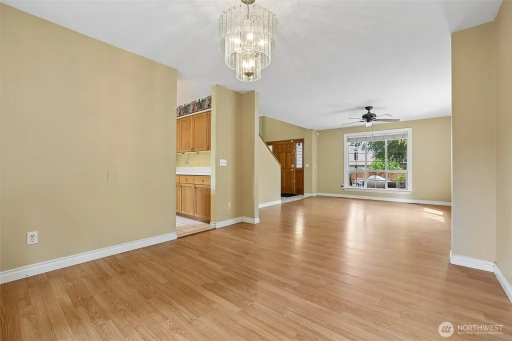 11121 SE 271st Street Kent WA 98030