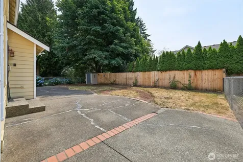 11121 SE 271st Street Kent WA 98030