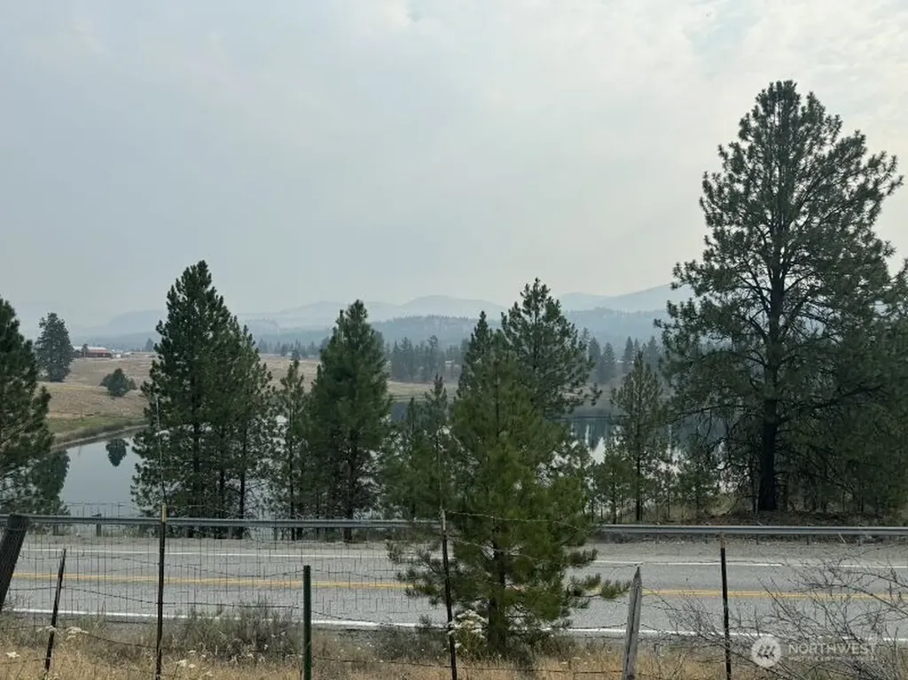 54 Tamarack Road Tonasket WA 98855