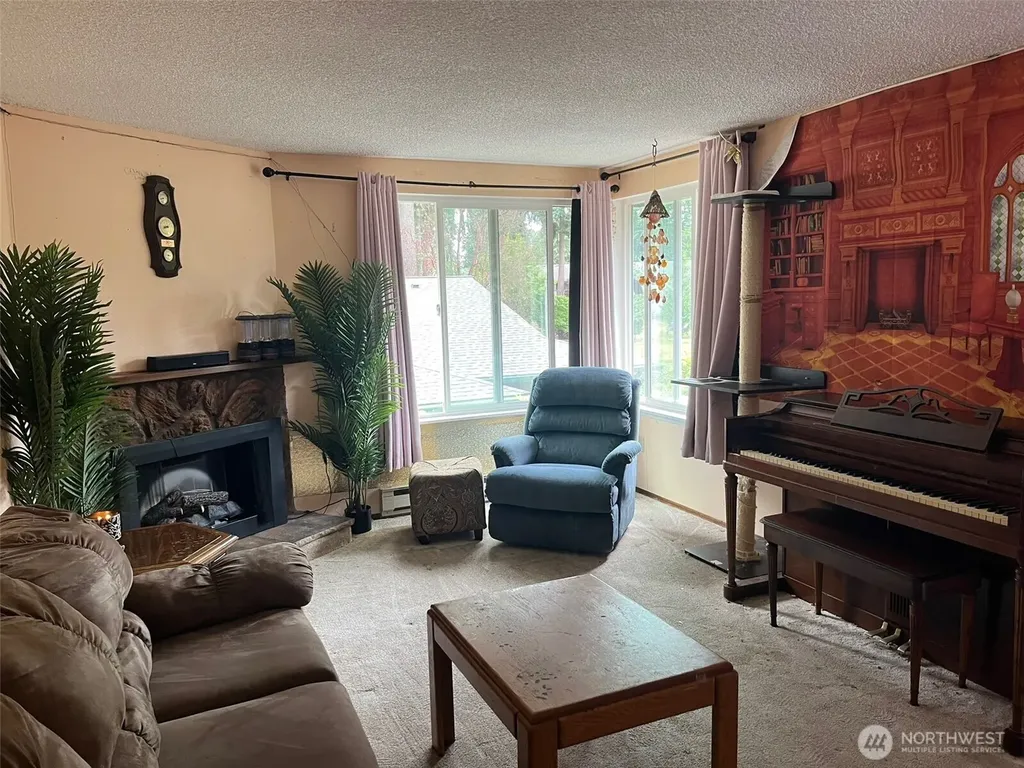 511 S 325th Street Federal Way WA 98003