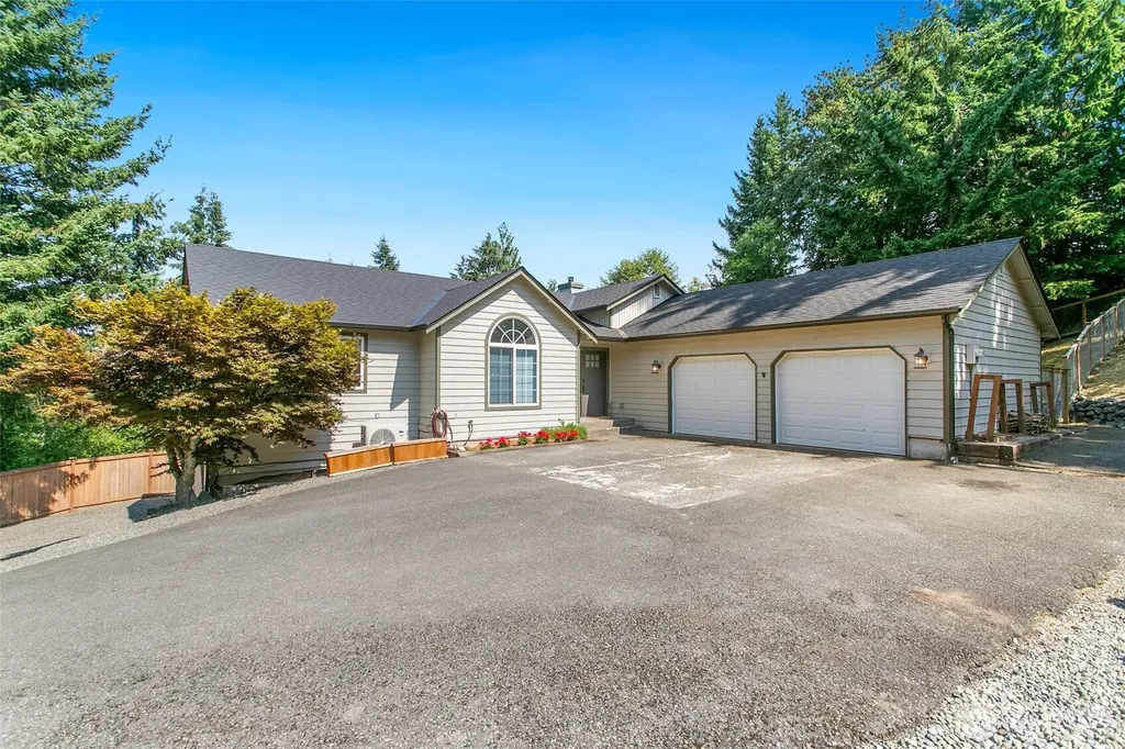 26045 Landsburg Road SE Ravensdale WA 98051