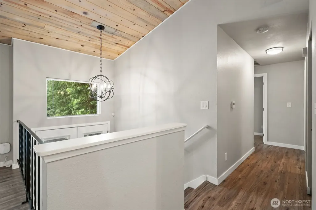 7540 Grahns Lane NE Bremerton WA 98311