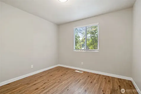 7540 Grahns Lane NE Bremerton WA 98311