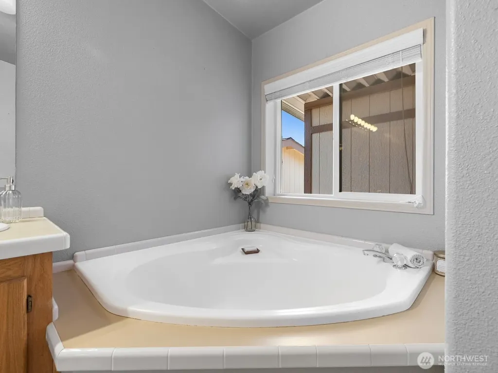 14727 43rd Avenue NE Marysville WA 98271