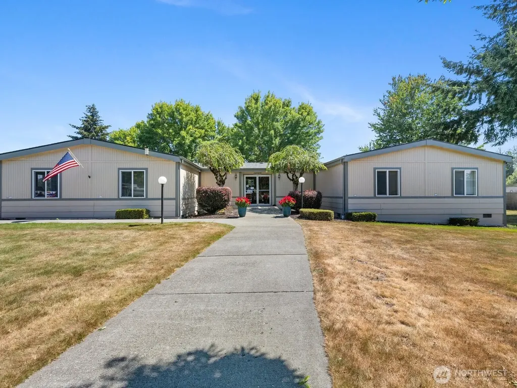 14727 43rd Avenue NE Marysville WA 98271
