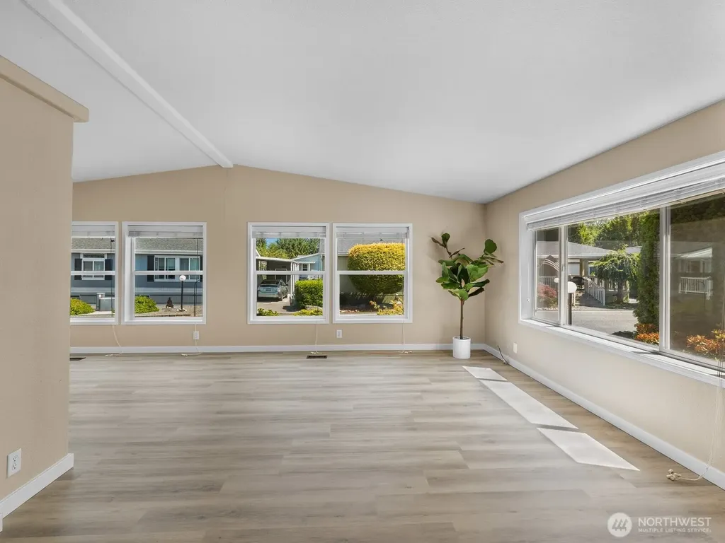 14727 43rd Avenue NE Marysville WA 98271