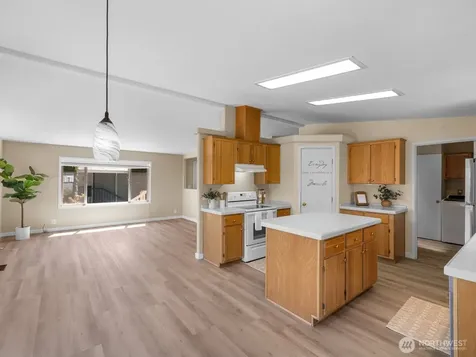 14727 43rd Avenue NE Marysville WA 98271