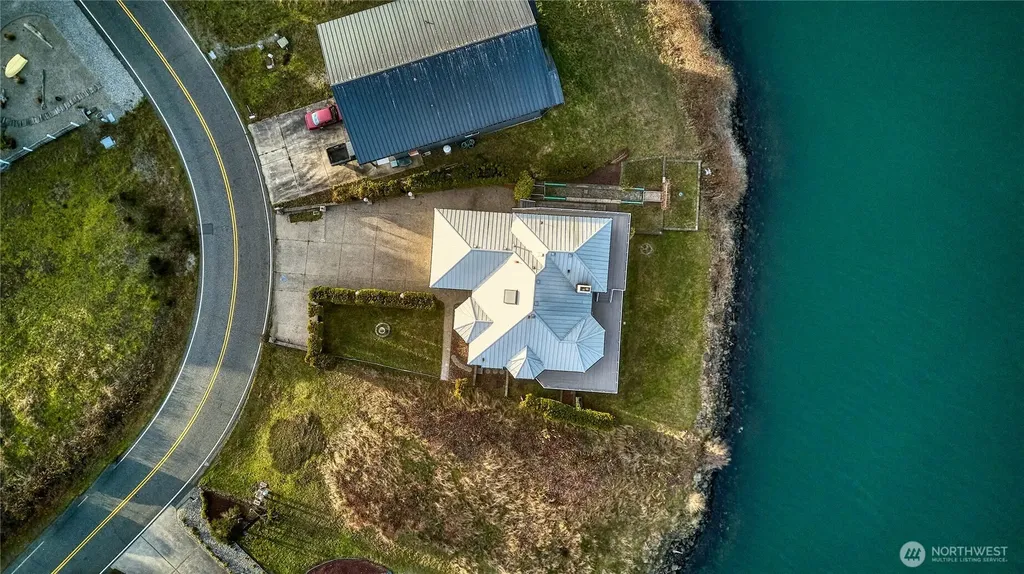 1648 Harbor Seal Drive Point Roberts WA 98281