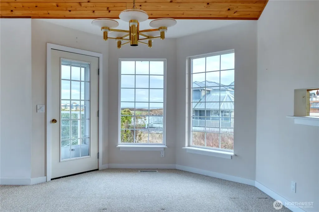 1648 Harbor Seal Drive Point Roberts WA 98281
