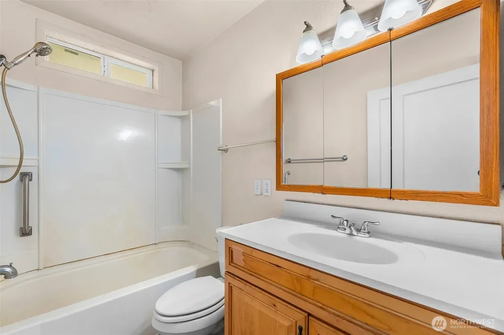 4000 113th Avenue SW Olympia WA 98512