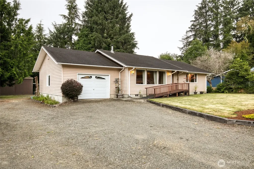 685 Copalis Beach Road Copalis Beach WA 98535